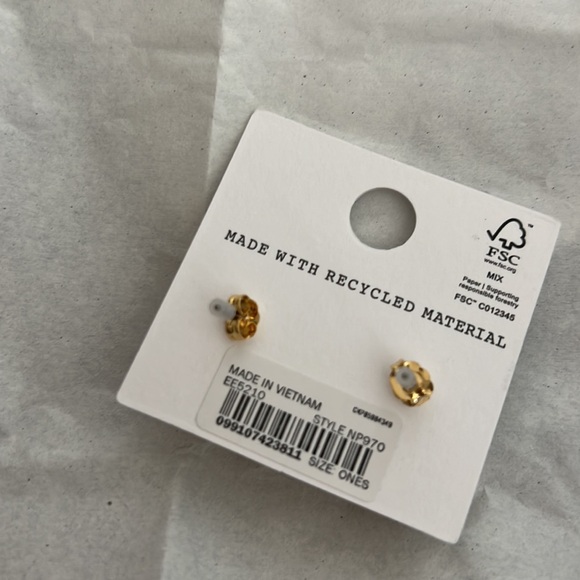 Madewell Knotted Medium Stud Earrings - Picture 5 of 5